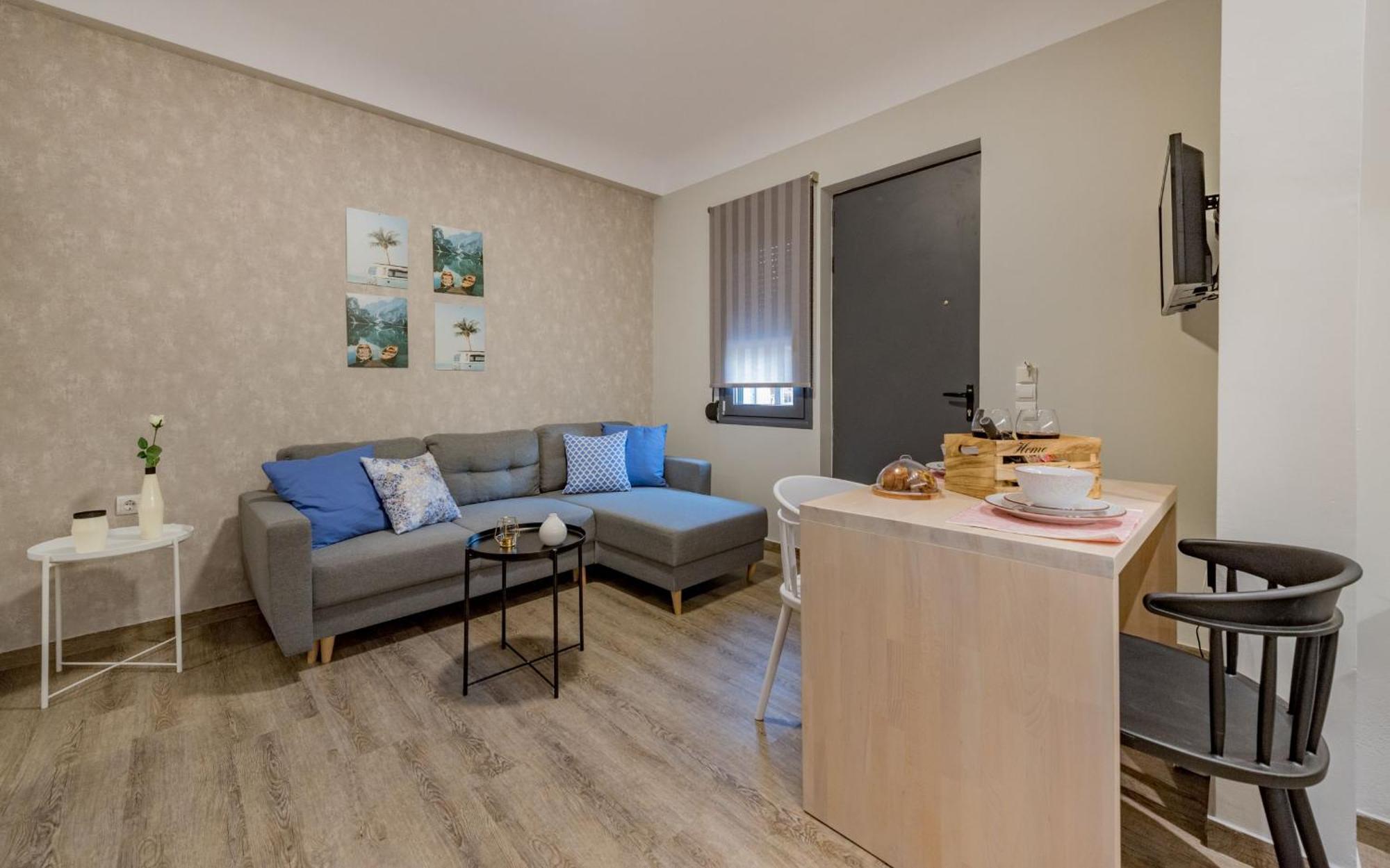 Stylish & Bright Apartment In The City Centre Zakintos Zewnętrze zdjęcie